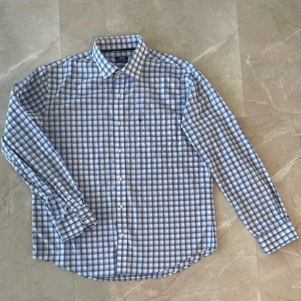 Izod Men’s Shirt Size Large Blue White Plaid Long Sleeve Button Down Shirt